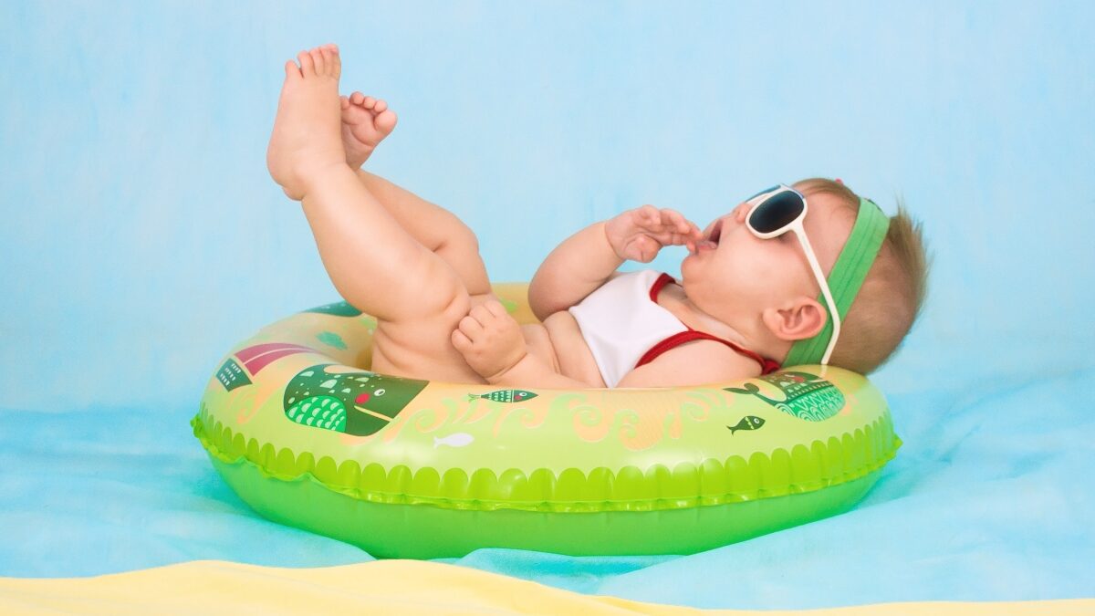 Cuidados a ter com o bebé no verão